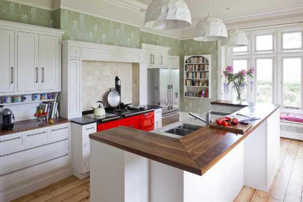 Classic painted kitchen in Abbots Leigh, Bristol